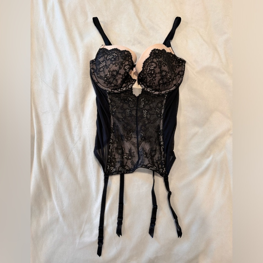 Victoria’s secret 36D Lace Corset Bustier Like New black/tan - Picture 6 of 7